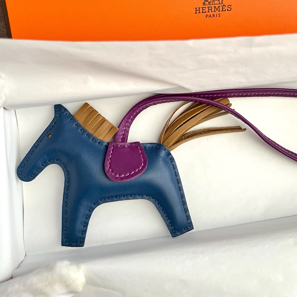 BNIB Hermès Rodeo PM Charm